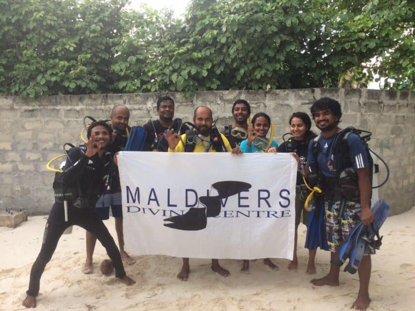 Scuba Diving Maalhos Baa Atoll Maldives Blog Scuba Schools International Biosphere Maalhos Divers Budget Travel Accomodation